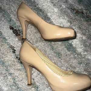 Cream Madden girl Pumps